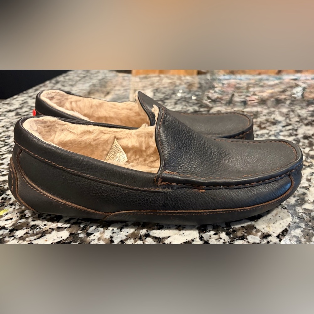Ugg Mens Size 10 Ascot Brown Leather House Slippers Sheepskin